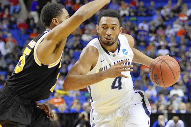 Don't look now but Darrun Hilliard II and Villanova look to be in a pick'em matchup on Saturday.